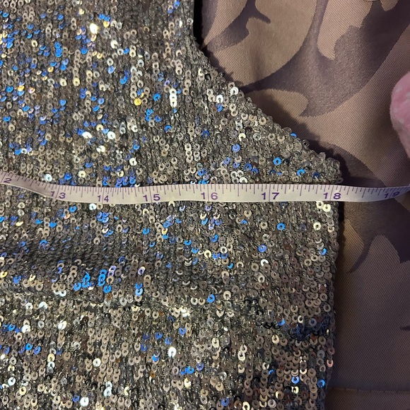 Silver sequin very sparkly top - Picture 12 of 12